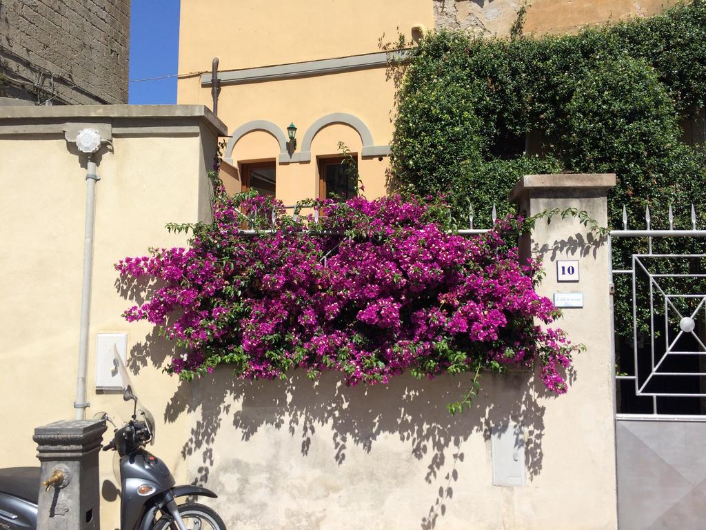 Le Stalle Del Seminario Tarquinia Extérieur photo
